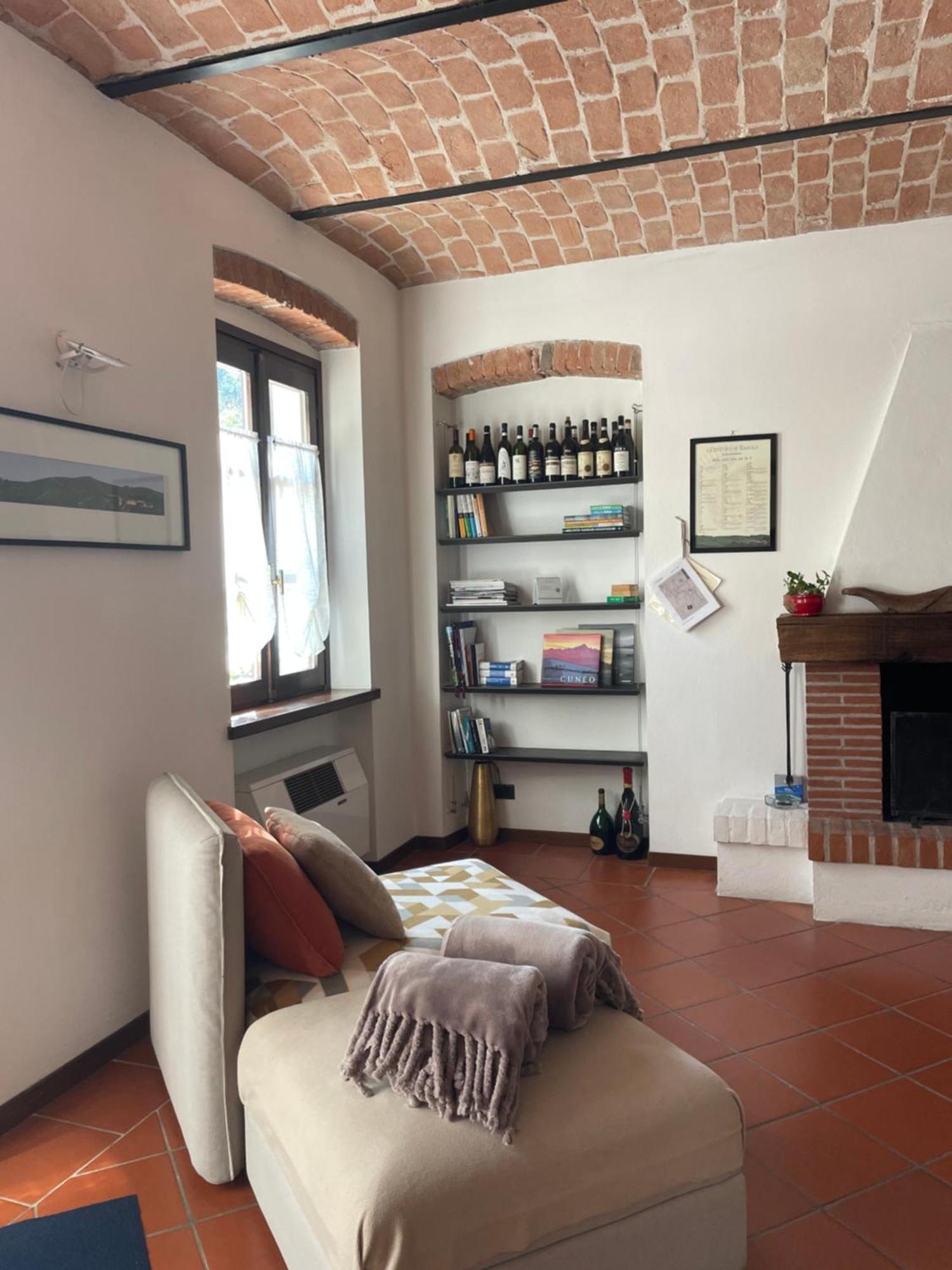 Brisile Casavacanze Barbaresco Buitenkant foto