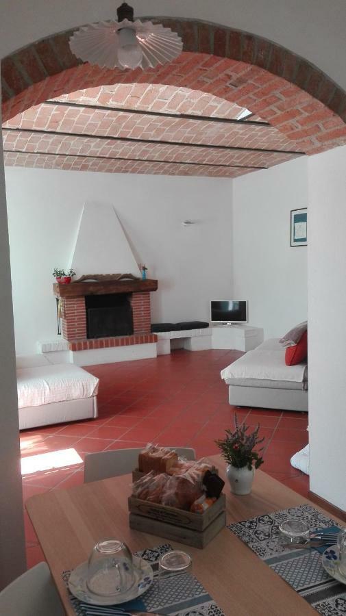 Brisile Casavacanze Barbaresco Buitenkant foto